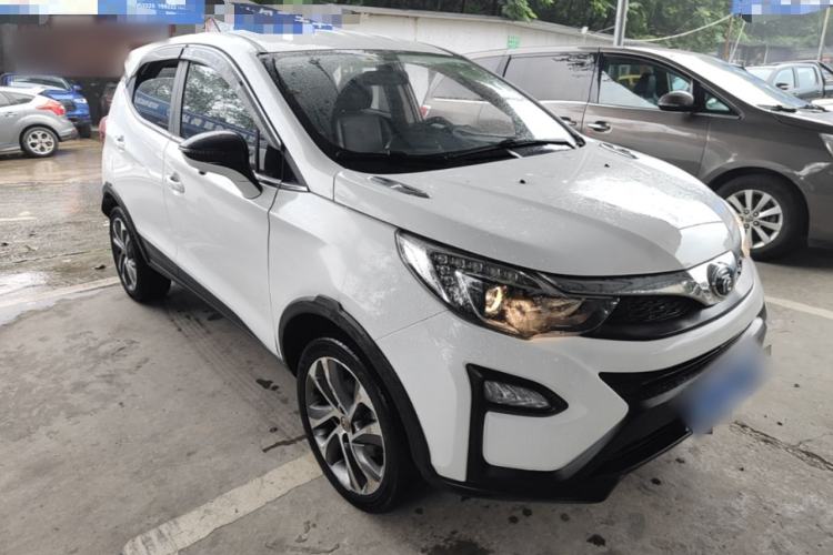 Used BYD Yuan 2017 1.5L Automatic Cool & Connected Model Front Right 45 Deg