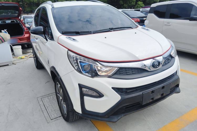 Used BYD Yuan 2017 1.5L Manual Cool Connect Model Front Right 45 Deg