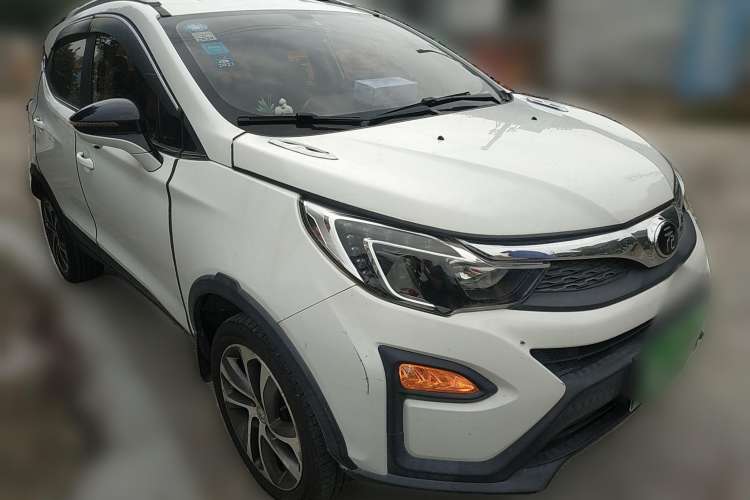 Used BYD Yuan 2017 1.5L Manual Cool Connect Model Front Right 45 Deg