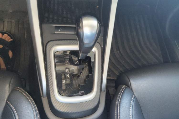 Used BYD Yuan 2017 1.5L Automatic Cool & Connected Model Gear Lever