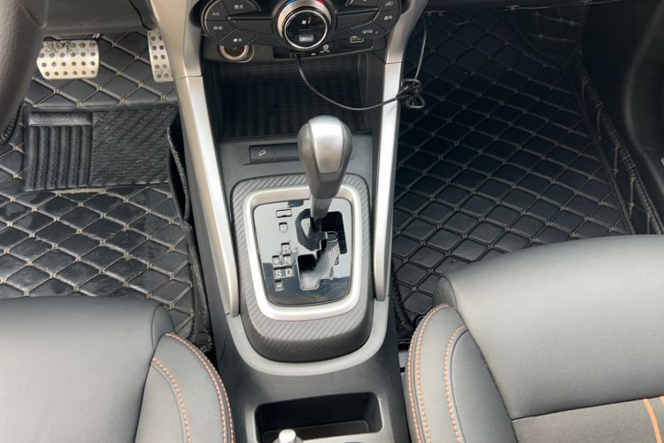 Used BYD Yuan 2017 1.5L Automatic Cool & Connected Model Gear Lever