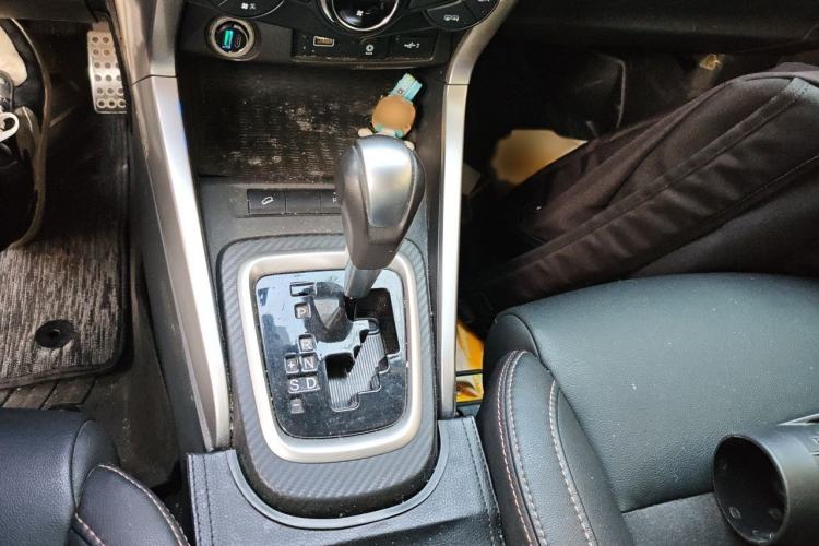 Used BYD Yuan 2017 1.5L Automatic Cool & Connected Model Gear Lever