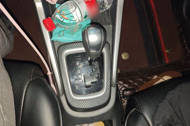 Used BYD Yuan 2017 1.5L Automatic Cool & Stylish Model Gear Lever