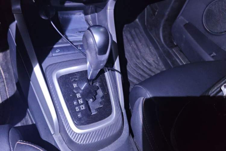 Used BYD Yuan 2017 1.5L Automatic Cool & Stylish Model Gear Lever
