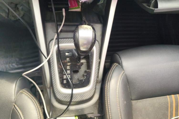 Used BYD Yuan 2017 1.5L Automatic Cool & Connected Model Gear Lever