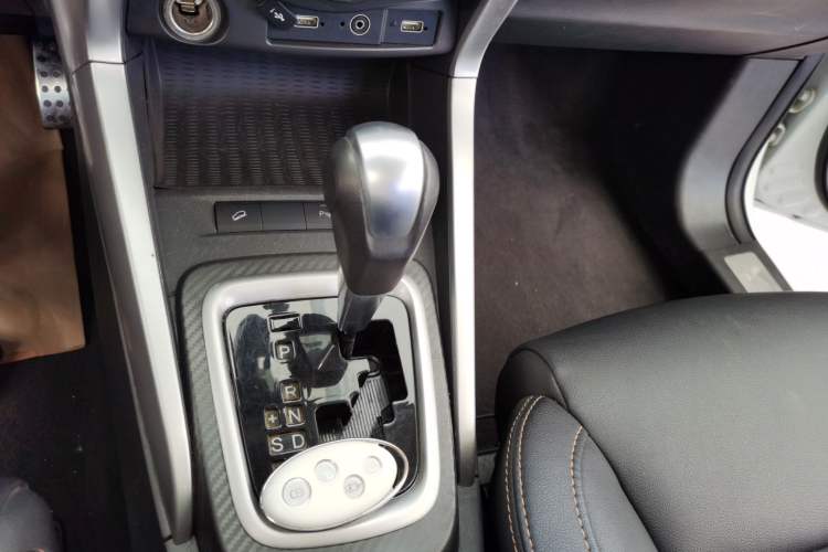Used BYD Yuan 2017 1.5L Automatic Cool & Connected Model Gear Lever