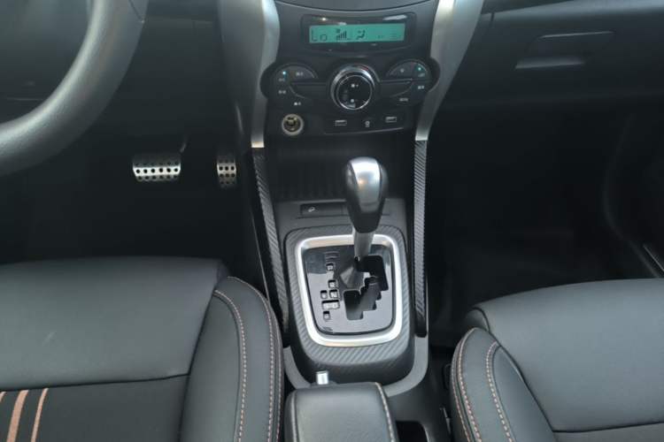 Used BYD Yuan 2017 1.5L Automatic Cool & Connected Model Gear Lever