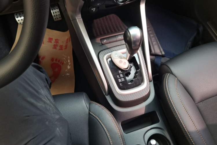 Used BYD Yuan 2017 1.5L Automatic Cool & Connected Model Gear Lever