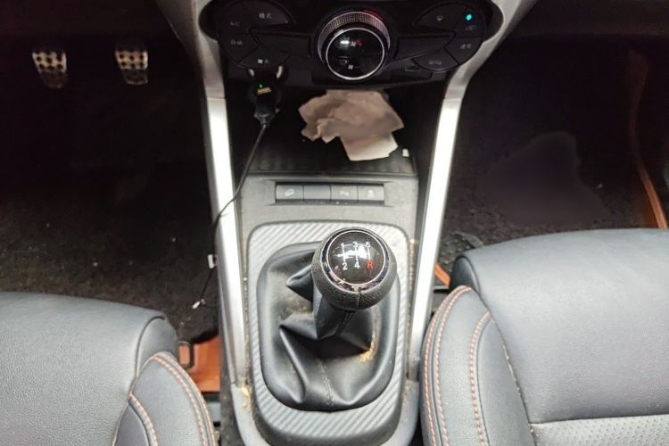 Used BYD Yuan 2017 1.5L Manual Cool Connect Model Gear Lever