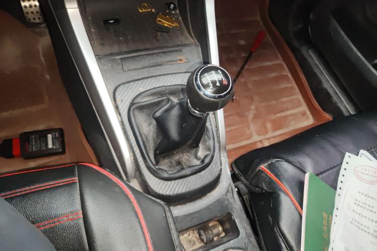 Used BYD Yuan 2017 1.5L Manual Cool & Dynamic Model Gear Lever
