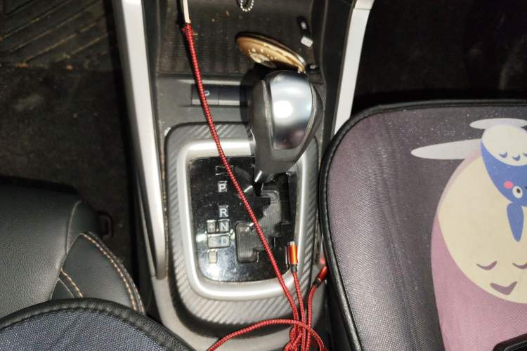 Used BYD Yuan 2017 1.5L Automatic Cool & Stylish Model Gear Lever
