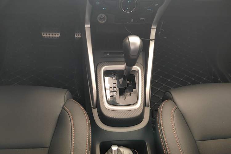 Used BYD Yuan 2017 1.5L Automatic Cool & Connected Model Gear Lever