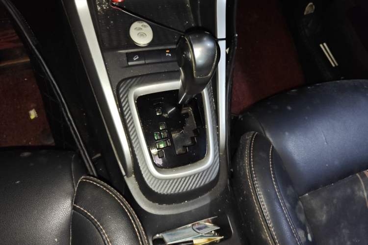 Used BYD Yuan 2017 1.5L Automatic Cool & Connected Model Gear Lever