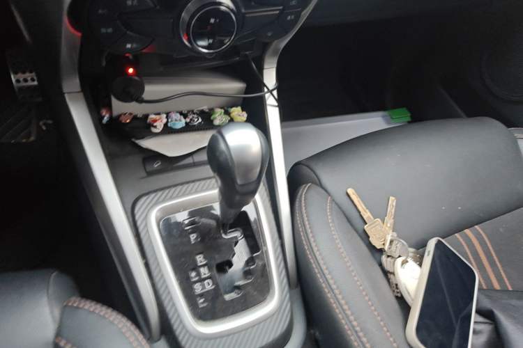 Used BYD Yuan 2017 1.5L Automatic Cool & Stylish Model Gear Lever