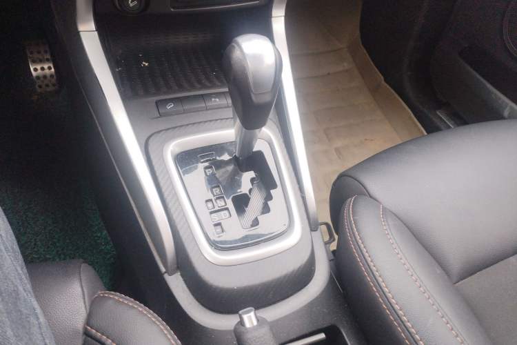 Used BYD Yuan 2017 1.5L Automatic Cool & Connected Model Gear Lever