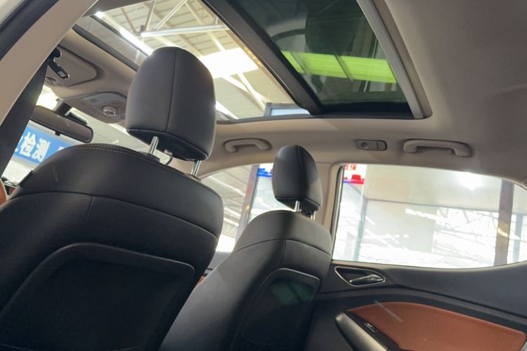 Used BYD Yuan 2017 1.5L Manual with Panoramic Sunroof Headliner