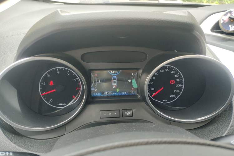 Used BYD Yuan 2017 1.5L Automatic Cool & Connected Model Instrument Cluster