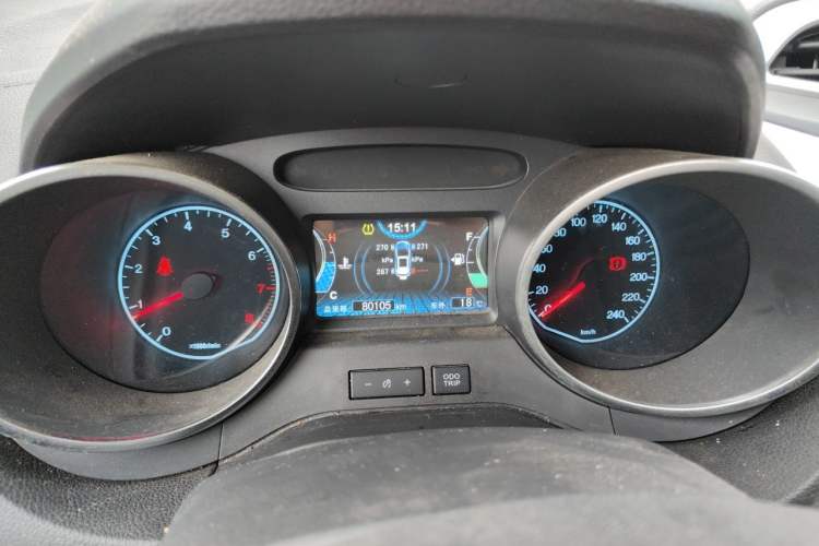 Used BYD Yuan 2017 1.5L Manual with Panoramic Sunroof Instrument Cluster