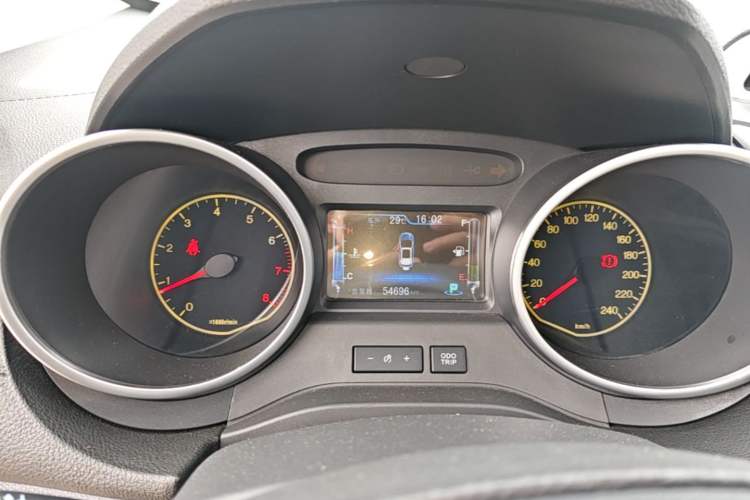 Used BYD Yuan 2017 1.5L Automatic Cool & Stylish Model Instrument Cluster