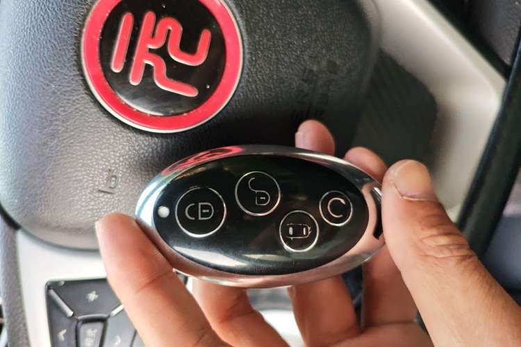 Used BYD Yuan 2017 1.5L Automatic Cool & Connected Model Interior 1