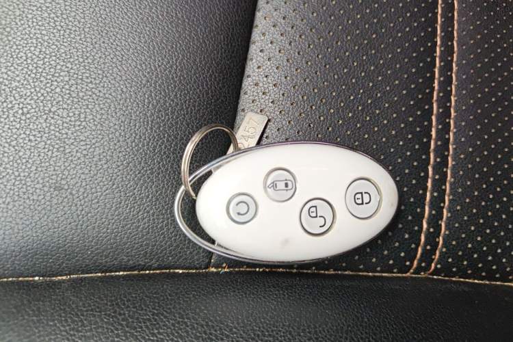 Used BYD Yuan 2017 1.5L Manual Cool Connect Model Interior 1