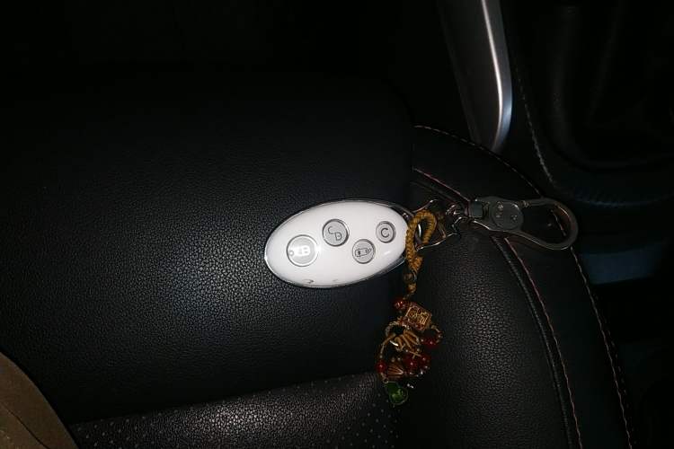 Used BYD Yuan 2017 1.5L Manual Cool Connect Model Interior 1