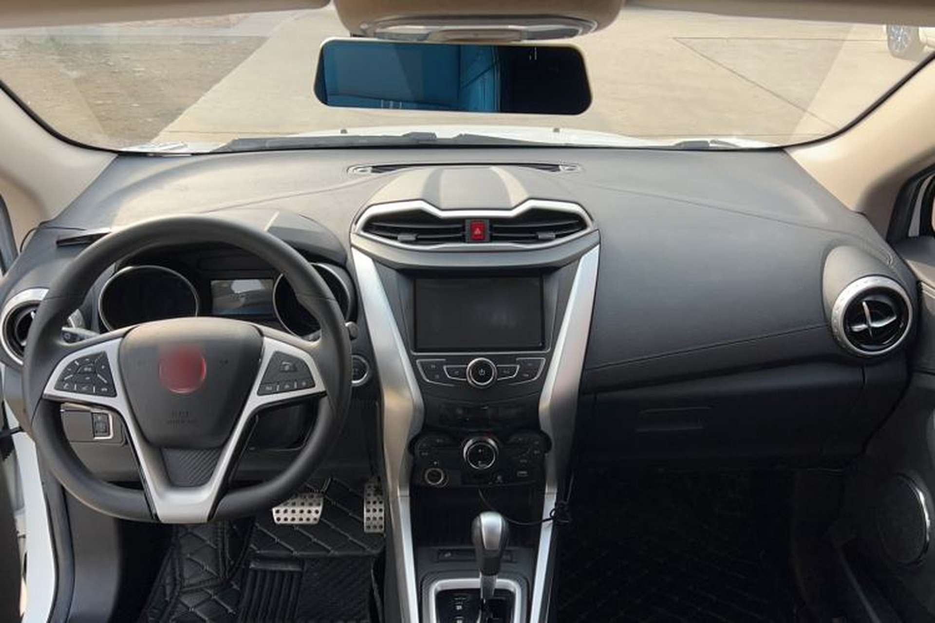 Used BYD Yuan 2017 1.5L Automatic Cool & Connected Model Interior 3