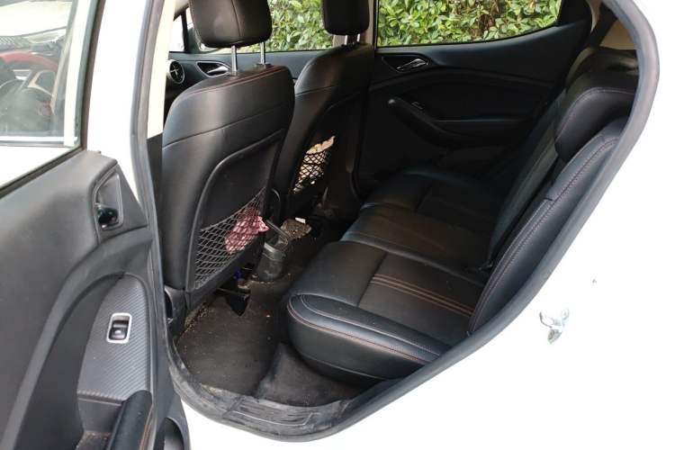 Used BYD Yuan 2017 1.5L Automatic Cool & Connected Model Interior 4