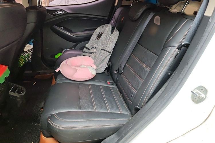 Used BYD Yuan 2017 1.5L Manual Cool Connect Model Interior 4
