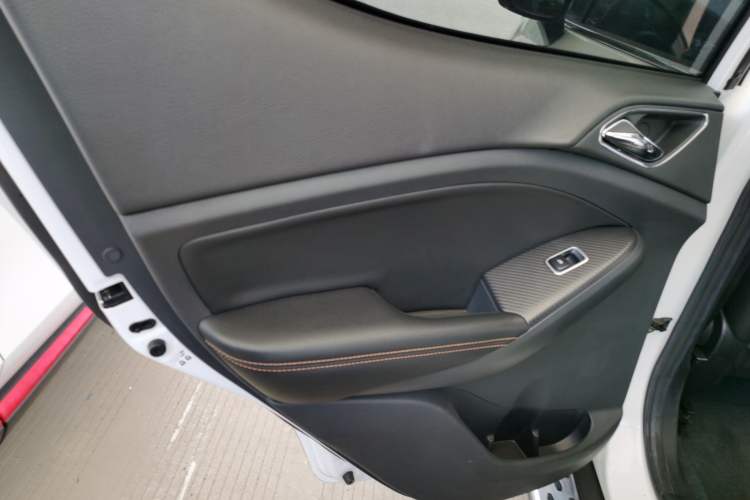 Used BYD Yuan 2017 1.5L Automatic Cool & Connected Model Interior 8