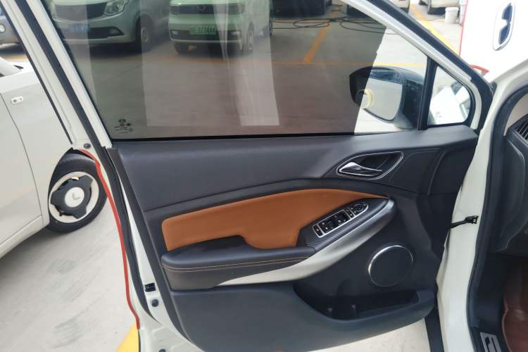 Used BYD Yuan 2017 1.5L Manual Cool Connect Model Left Front Door Interior