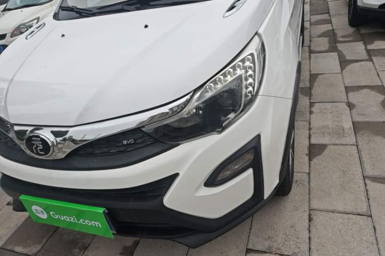 Used BYD Yuan 2017 1.5L Automatic Cool & Connected Model Left Front Headlight