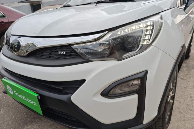 Used BYD Yuan 2017 1.5L Automatic Cool & Connected Model Left Front Headlight