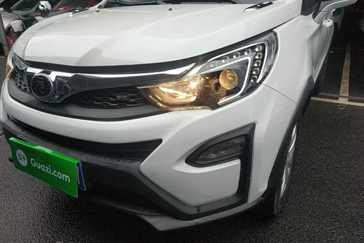 Used BYD Yuan 2017 1.5L Automatic Cool & Stylish Model Left Front Headlight