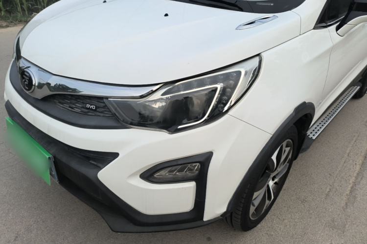 Used BYD Yuan 2017 1.5L Automatic Cool & Connected Model Left Front Headlight