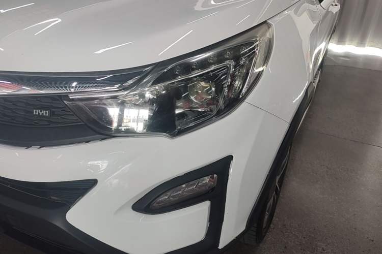 Used BYD Yuan 2017 1.5L Automatic Cool & Connected Model Left Front Headlight