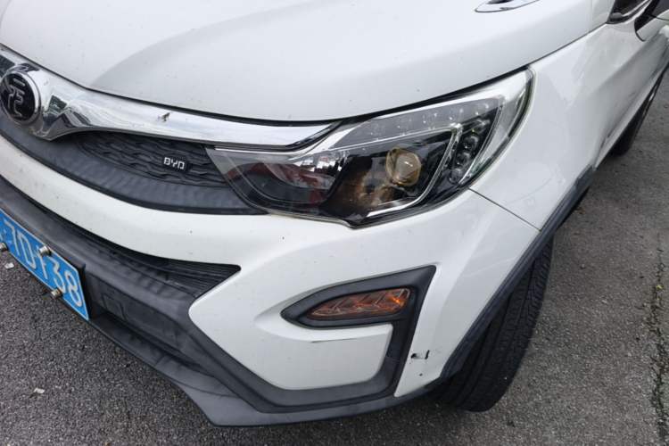 Used BYD Yuan 2017 1.5L Automatic Cool & Stylish Model Left Front Headlight