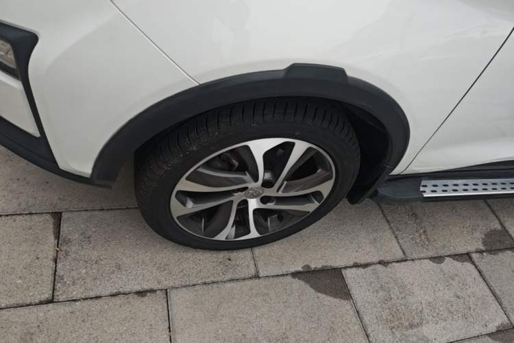 Used BYD Yuan 2017 1.5L Automatic Cool & Connected Model Left Front Wheel Hub