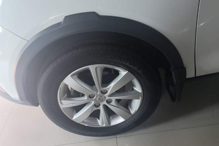 Used BYD Yuan 2017 1.5L Automatic Cool & Stylish Model Left Front Wheel Hub