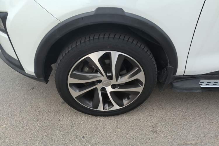Used BYD Yuan 2017 1.5L Automatic Cool & Connected Model Left Front Wheel Hub