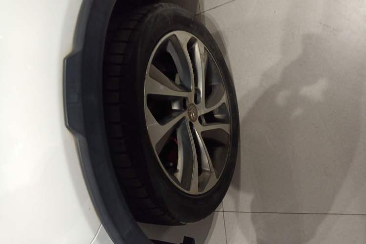 Used BYD Yuan 2017 1.5L Automatic Cool & Connected Model Left Front Wheel Hub