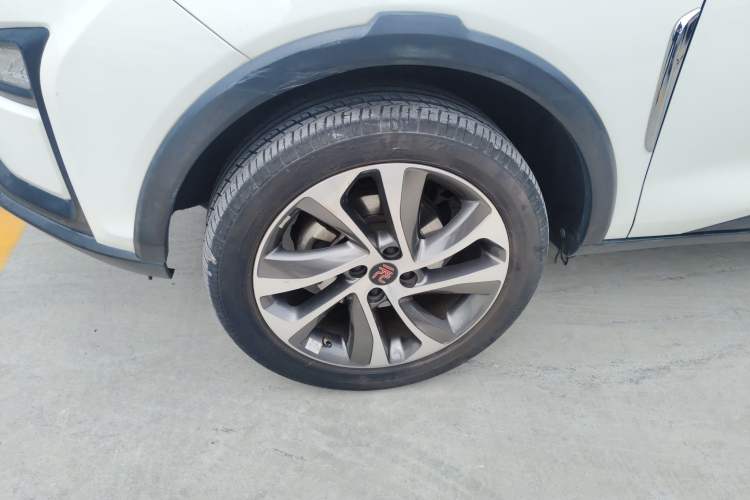 Used BYD Yuan 2017 1.5L Manual Cool Connect Model Left Front Wheel Hub