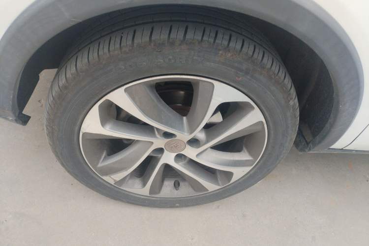 Used BYD Yuan 2017 1.5L Automatic Cool & Connected Model Left Front Wheel Hub