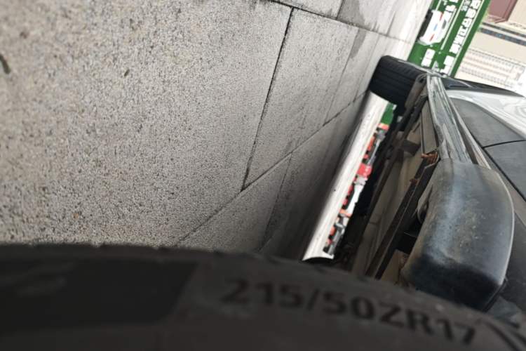 Used BYD Yuan 2017 1.5L Automatic Cool & Connected Model Left Side Sill
