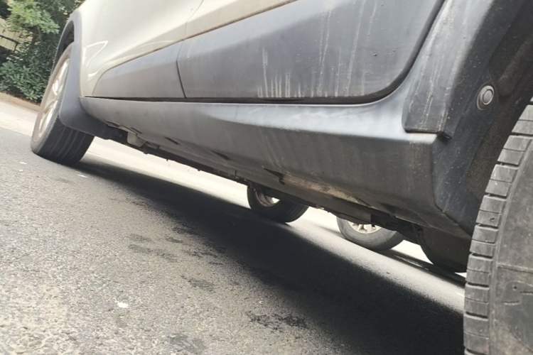 Used BYD Yuan 2017 1.5L Automatic Cool & Stylish Model Left Side Sill