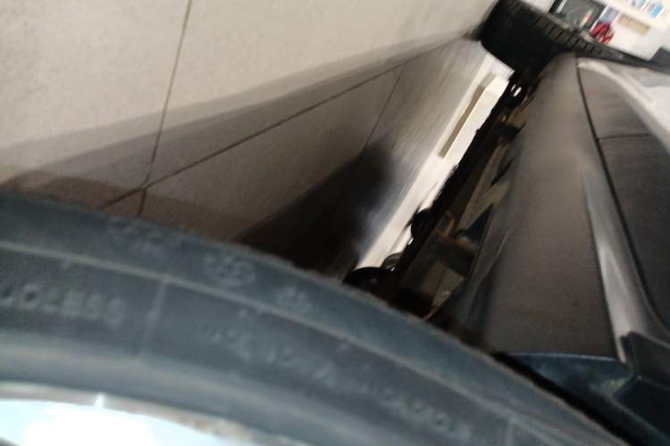 Used BYD Yuan 2017 1.5L Automatic Cool & Connected Model Left Side Sill
