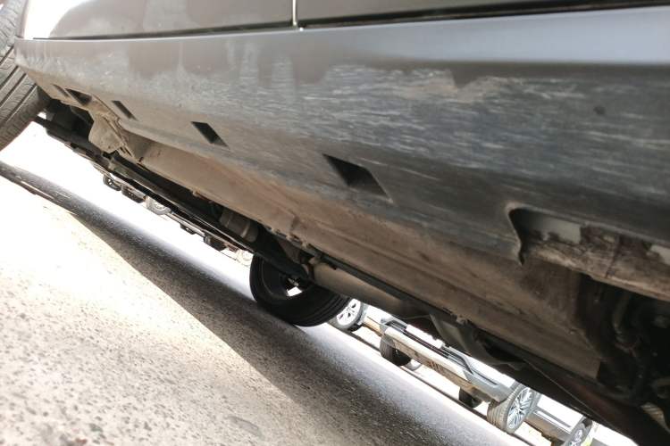 Used BYD Yuan 2017 1.5L Automatic Cool & Connected Model Left Side Sill