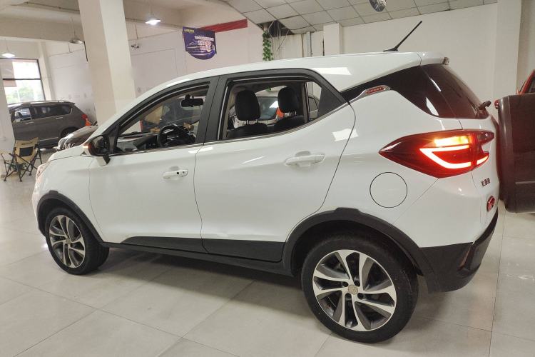 Used BYD Yuan 2017 1.5L Automatic Cool & Connected Model Left Side