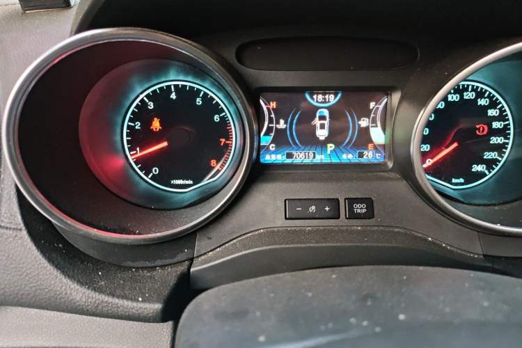 Used BYD Yuan 2017 1.5L Automatic Cool & Connected Model Odometer Close Up