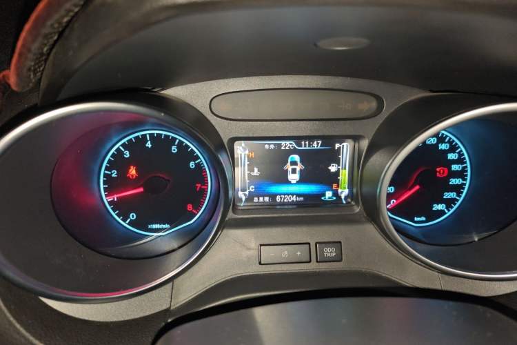 Used BYD Yuan 2017 1.5L Automatic Cool & Stylish Model Odometer Close Up